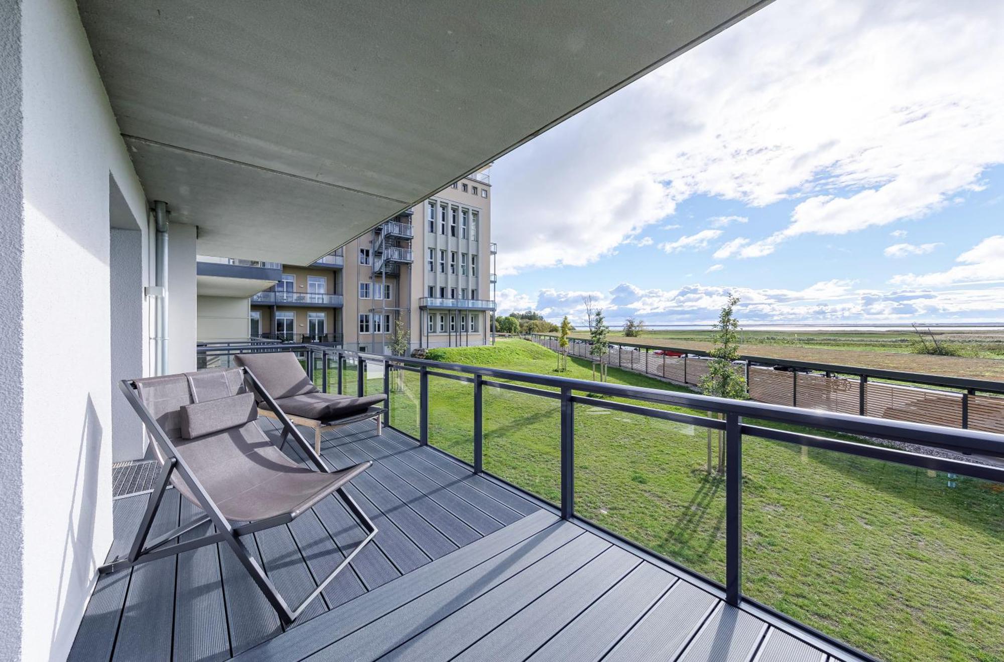 Zwei Wasser - Strandhaus Alte Seefahrtschule Aparthotel Wustrow  Exterior foto