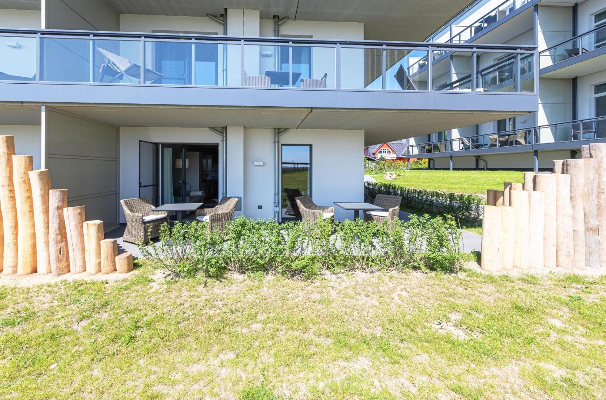Zwei Wasser - Strandhaus Alte Seefahrtschule Aparthotel Wustrow  Exterior foto