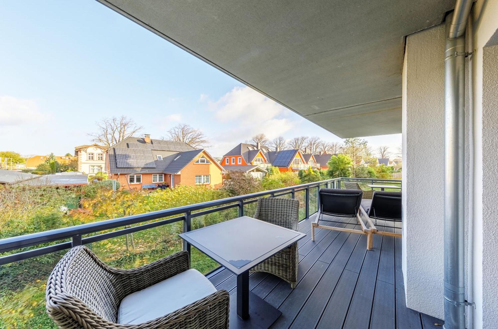 Zwei Wasser - Strandhaus Alte Seefahrtschule Aparthotel Wustrow  Exterior foto